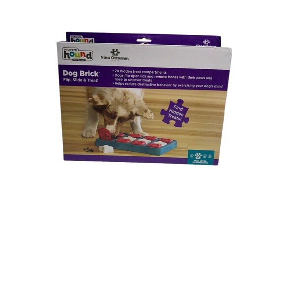 Dog Treat Puzzle‎ Outward Hound 20 Hidden Treat Compartments Skill Level 2 - Picture 6 of 12